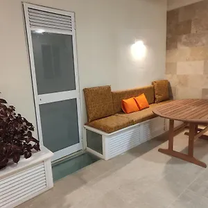 Aquamarine Sea Front - Elevated Ground Floor With Balcony And Yard Marsaskala