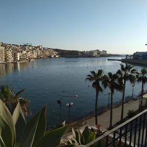 Seafront Akwador Gasthof